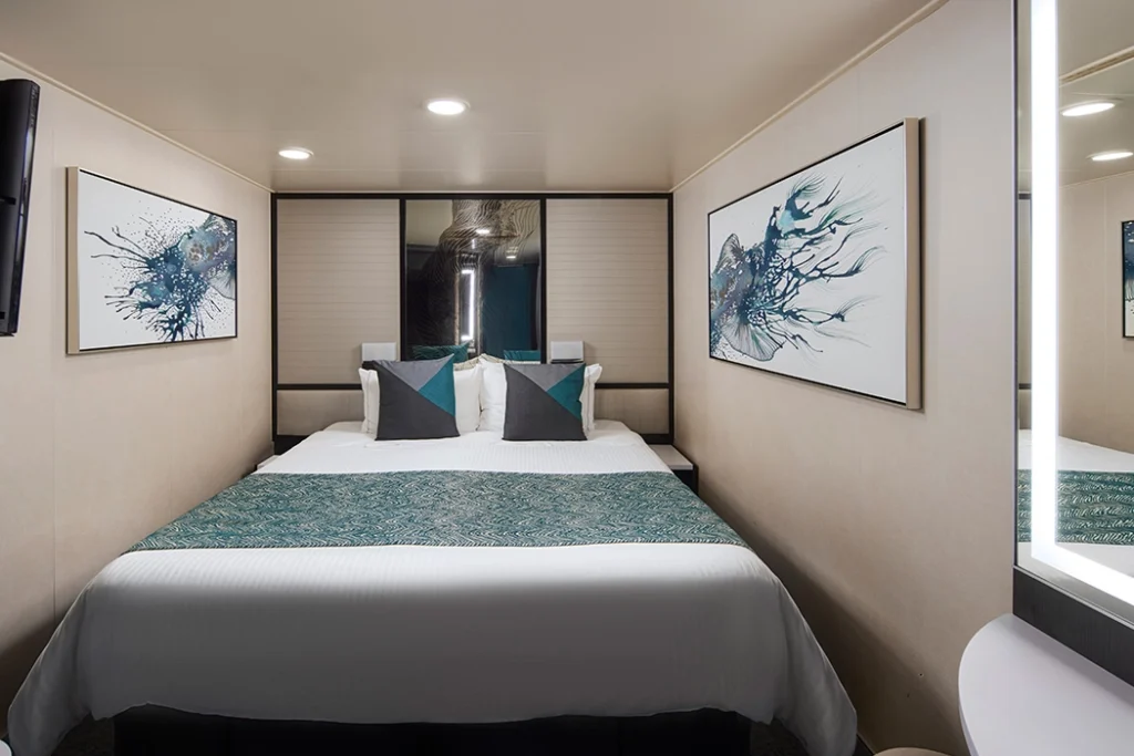 Temptation Cruises Suites Interior Stateroom 01 1050x700px 3 1024x683 1