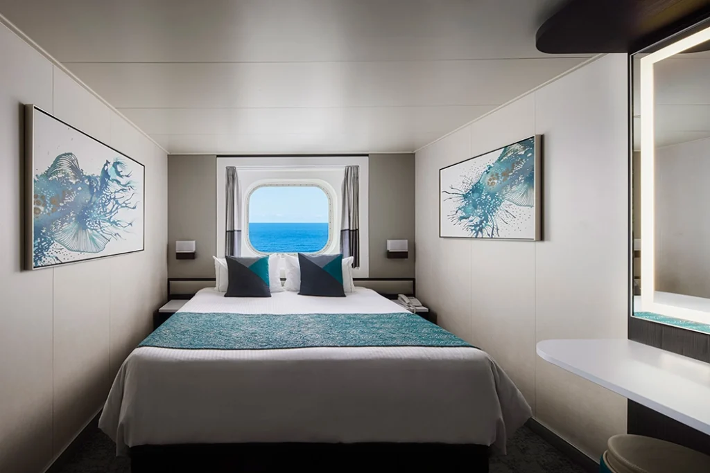 Temptation Cruises Suites Oceanview Stateroom 01 1050x700px 2 1024x683 1